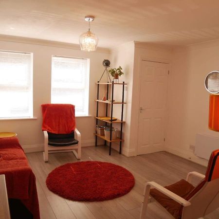 York City Centre, Recently Renovated 2 Bedroom Flat ภายนอก รูปภาพ