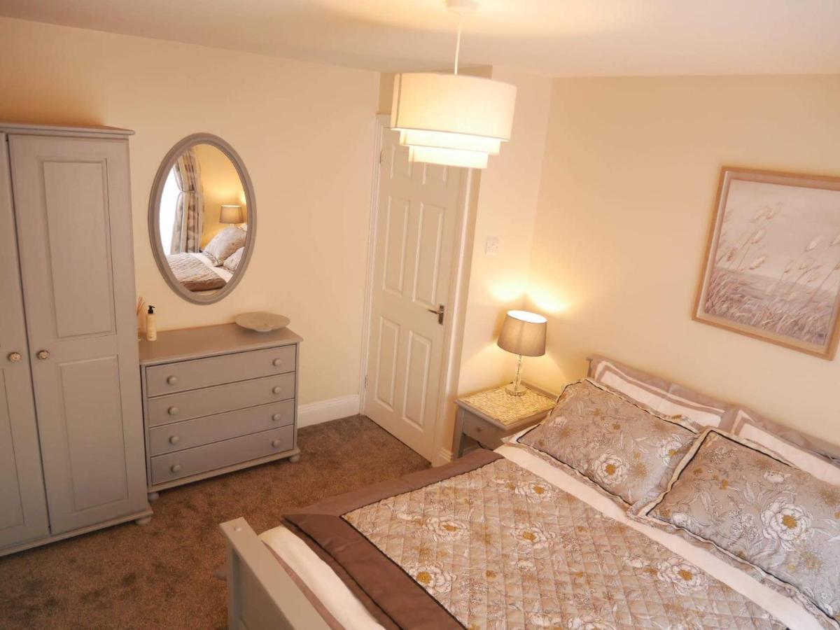 York City Centre, Recently Renovated 2 Bedroom Flat ภายนอก รูปภาพ