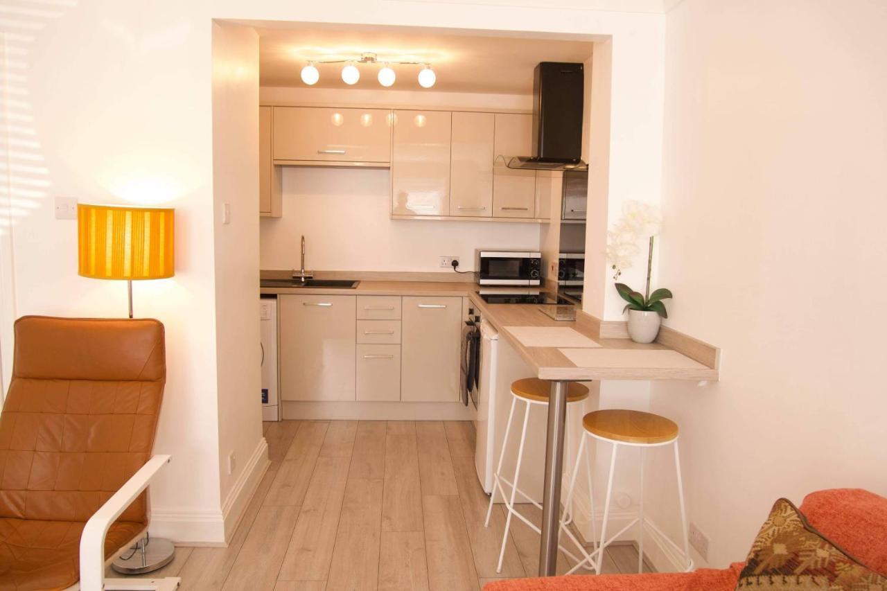York City Centre, Recently Renovated 2 Bedroom Flat ภายนอก รูปภาพ