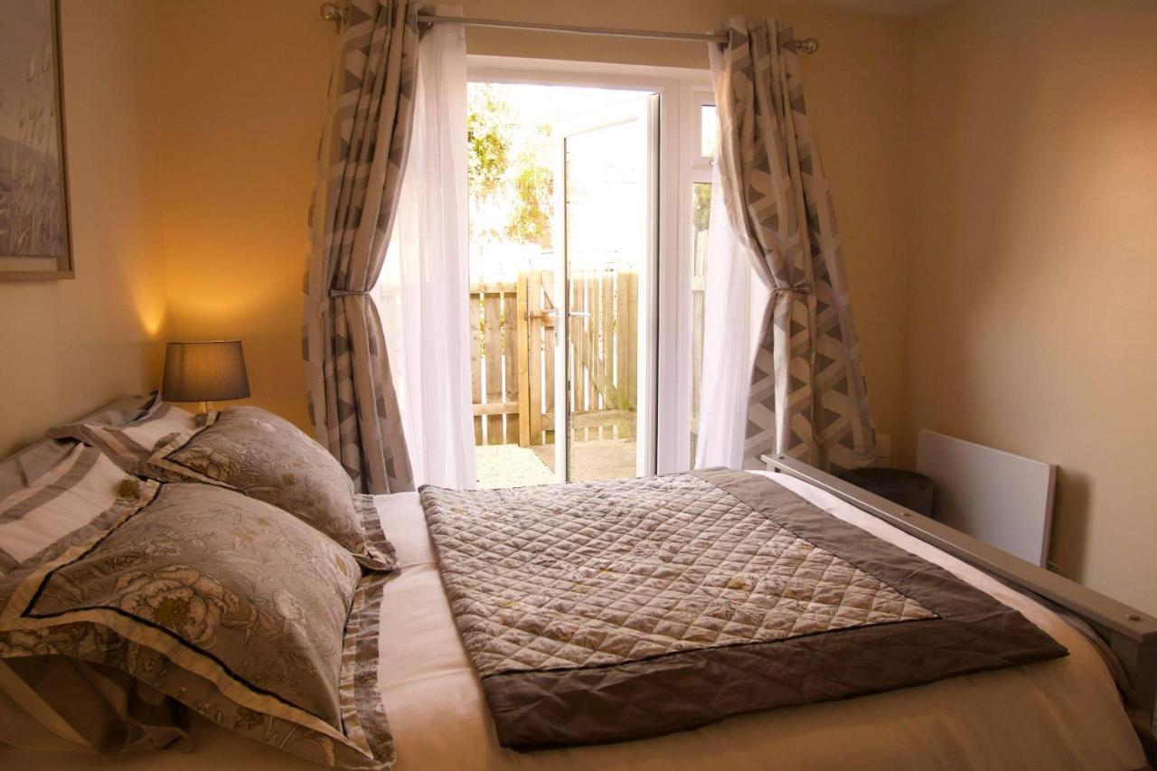 York City Centre, Recently Renovated 2 Bedroom Flat ภายนอก รูปภาพ
